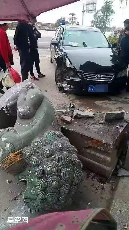 石狮车祸视频,视频揭示事故现场惨烈一幕