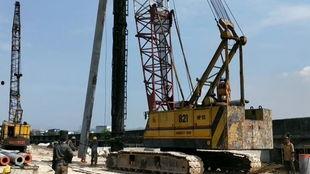 打桩机视频,打桩机高效作业现场实况解析