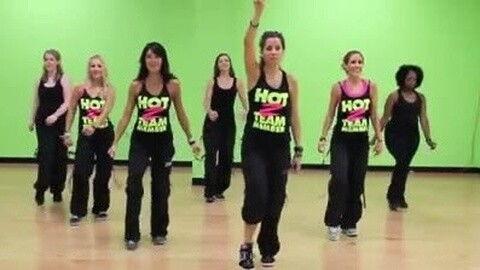 尊巴舞教学视频,跟随节奏，燃动身心